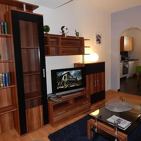 Apartment Haus Uni 2 *